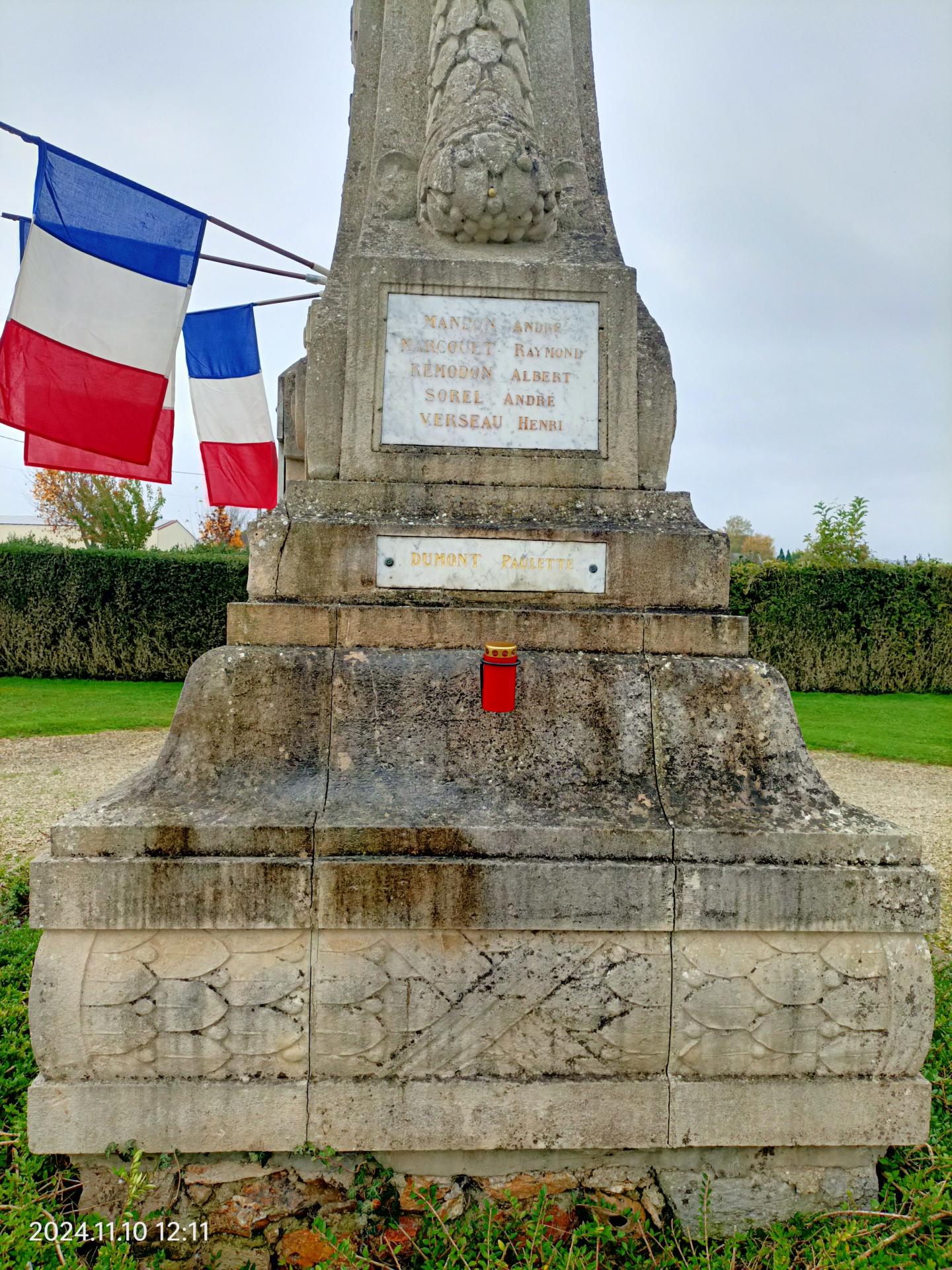 Dumont paulette